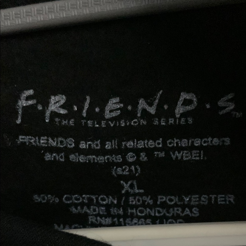 Universal Studios Friends Black Sweatshirt Hoodie - NWT - XL - Picture 2 of 3